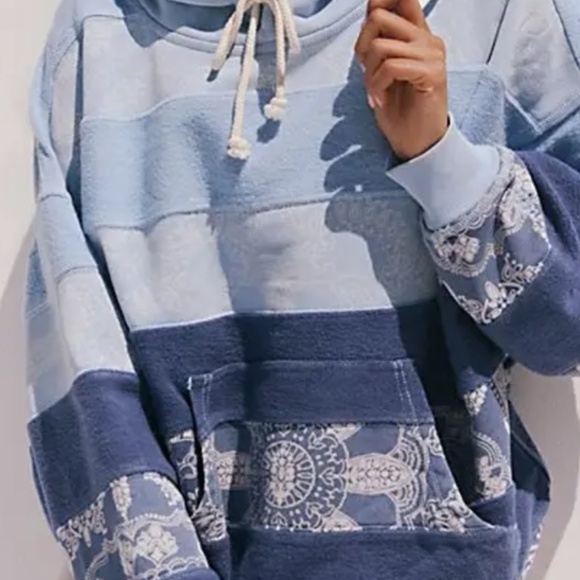 Free People Tops - NWT Free People Movement Womens Final Call Bandana Logo Hoodie sz Small